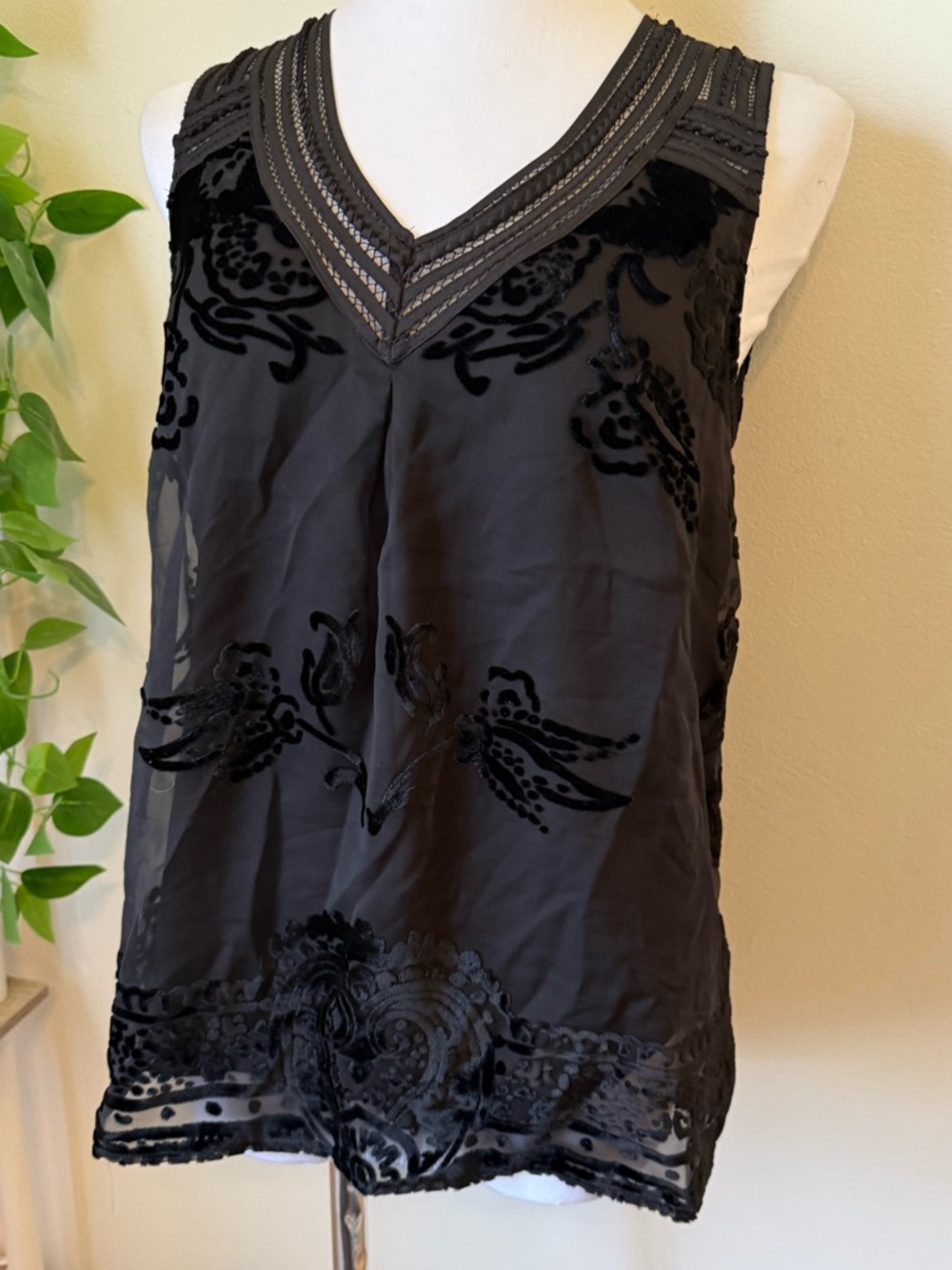 Anthro Tank - Picture 3 of 6